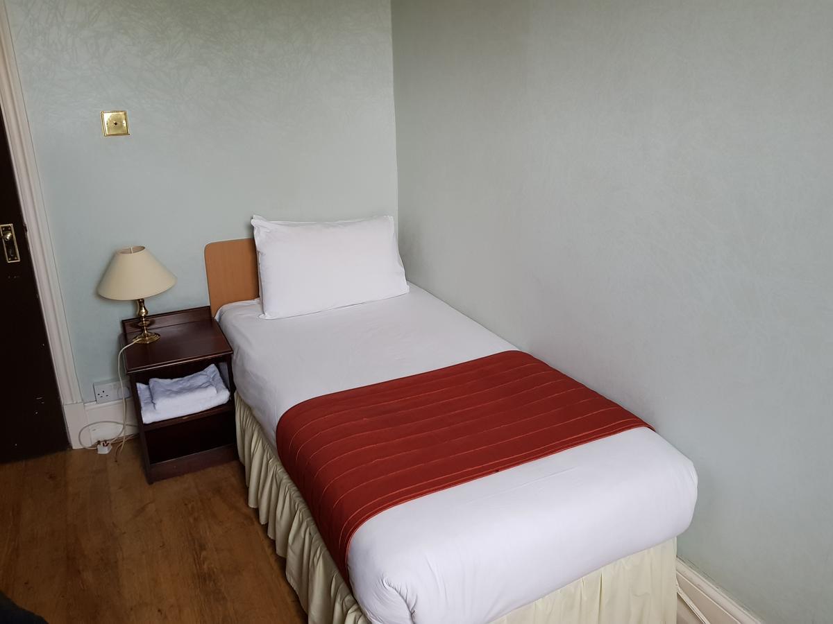 Forest View Hotel London Bagian luar foto