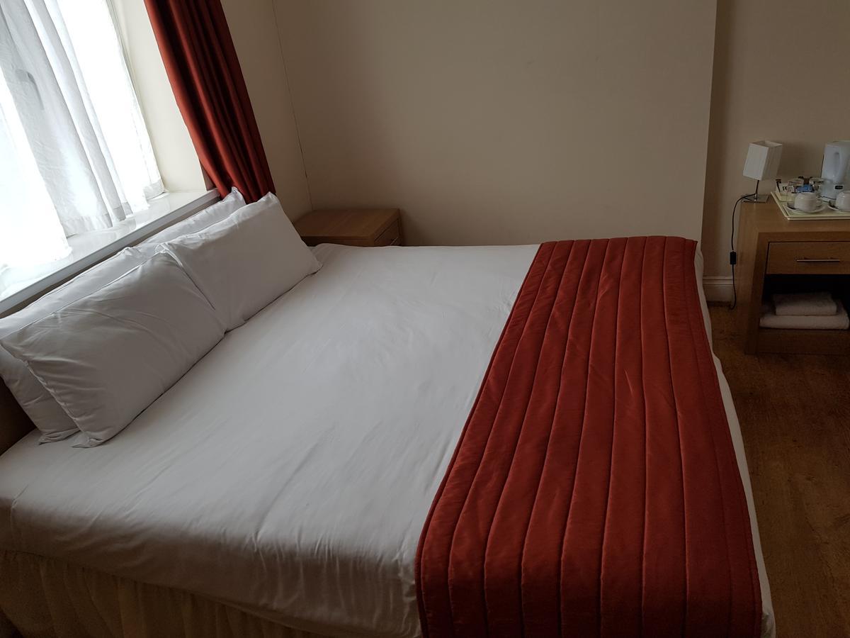 Forest View Hotel London Bagian luar foto