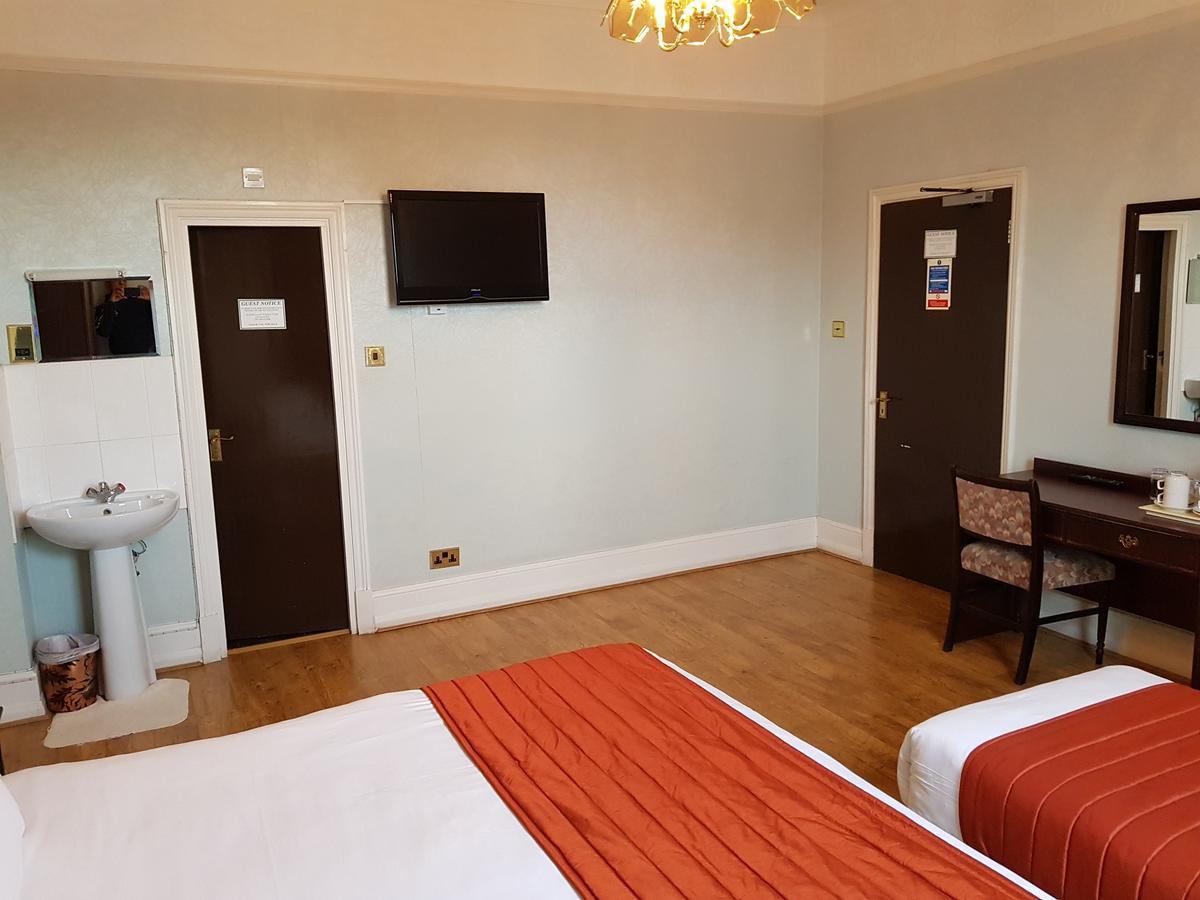 Forest View Hotel London Bagian luar foto